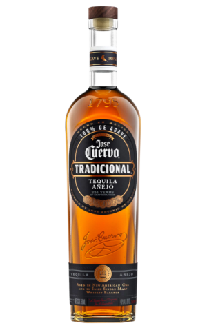 Jose Cuervo Tradicional Añejo 750ml